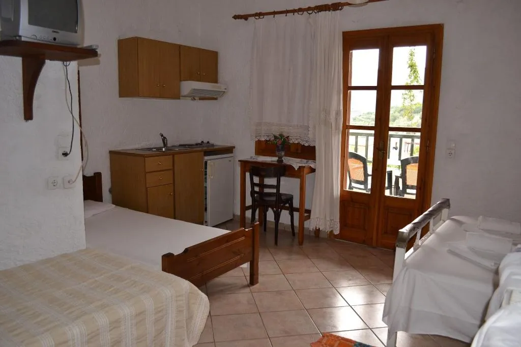 Room, Keramos, Crete