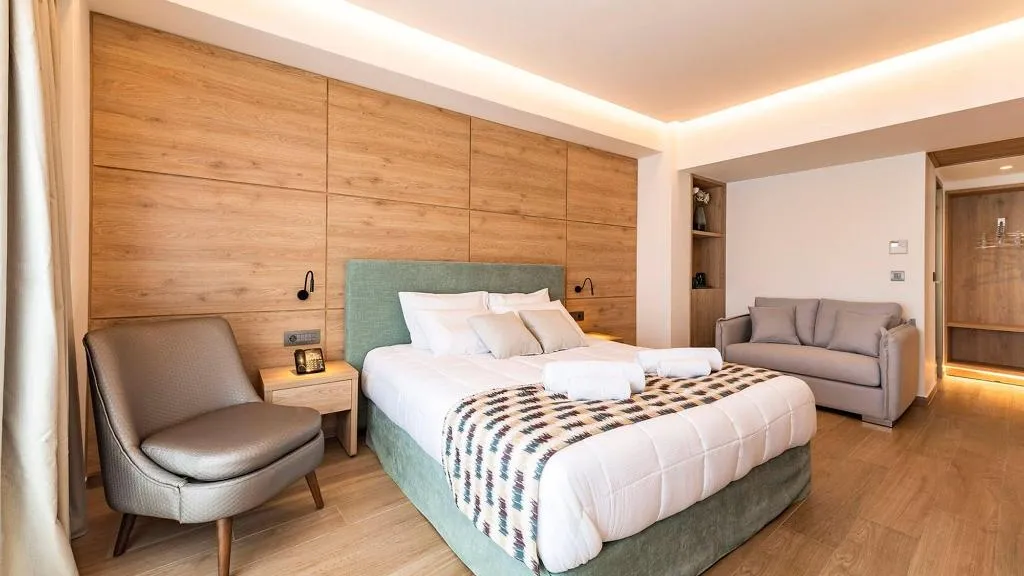 Room, Acandia, Rhodes
