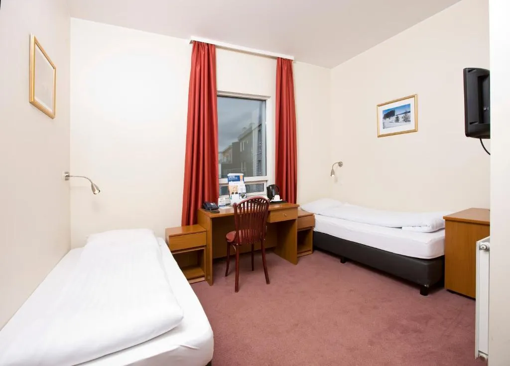 Double or Twin STANDARD Room, Fosshotel Baron, Reykjavik