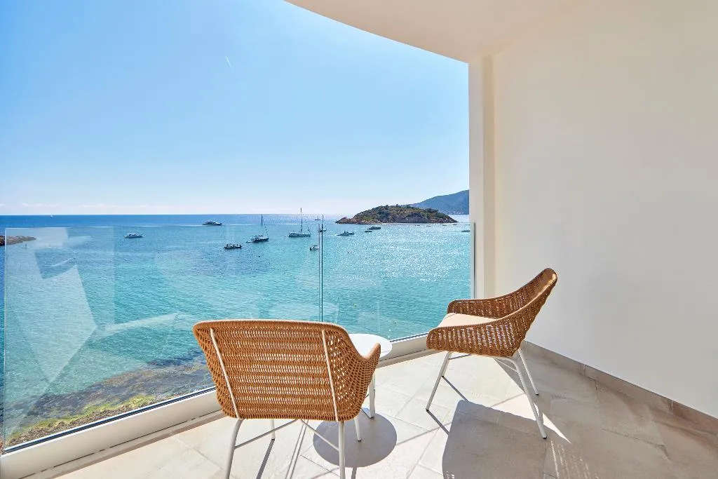 Double or Twin SEA VIEW Room, Universal Hotel Aquamarin, Majorca