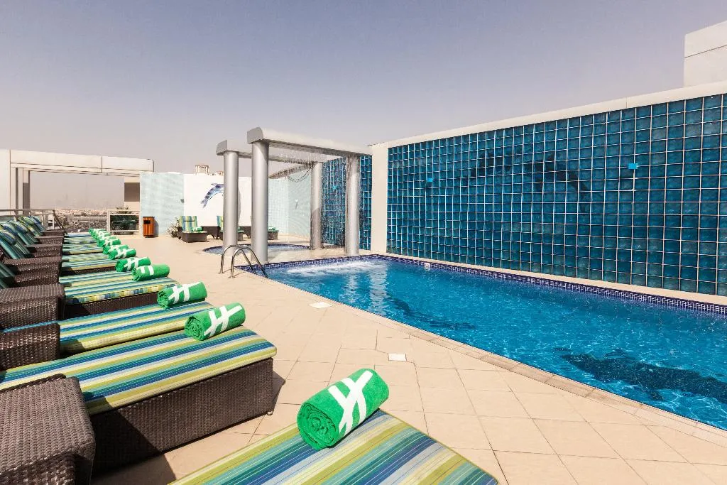 Pool, Holiday Inn Dubai - Al Barsha, Dubai