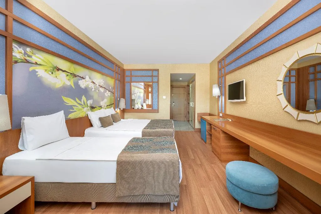 FAMILY ROOM LAND VIEW Room, Alan Xafira Deluxe Resort & Spa, Antalya