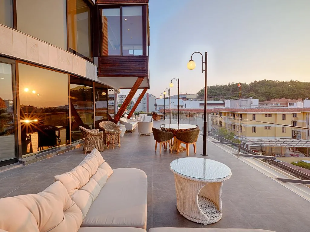 Terrace, Piril hotel Hotel Thermal & Beauty Spa Cesme, Izmir