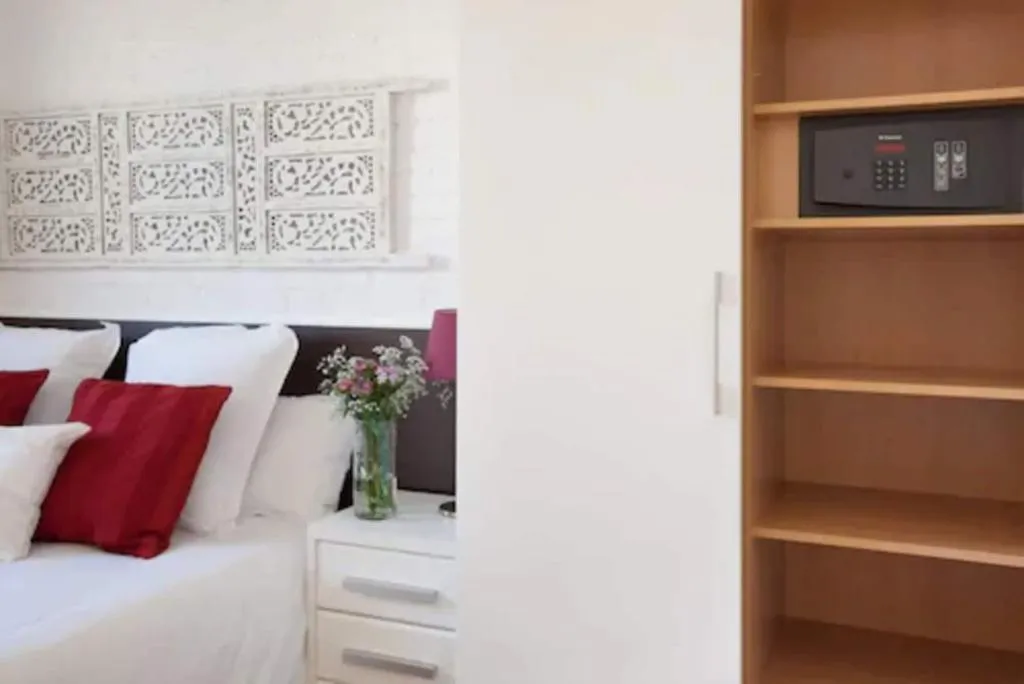 Room, Enjoybcn Gaudi Apartments, Barcelona
