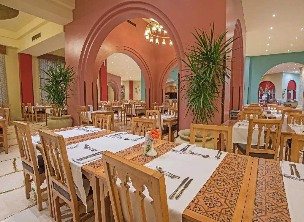 Restaurant, Sunrise Royal Makadi Resort, Red Sea Riviera