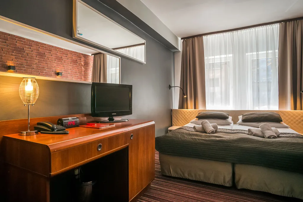 DOUBLE STANDARD Room, Delta, Krakow