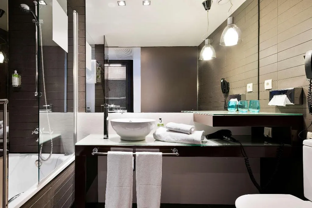 DOUBLE PREMIUM Room, Hotel Barcelona Condal Mar Affiliated by Meliá, Barcelona