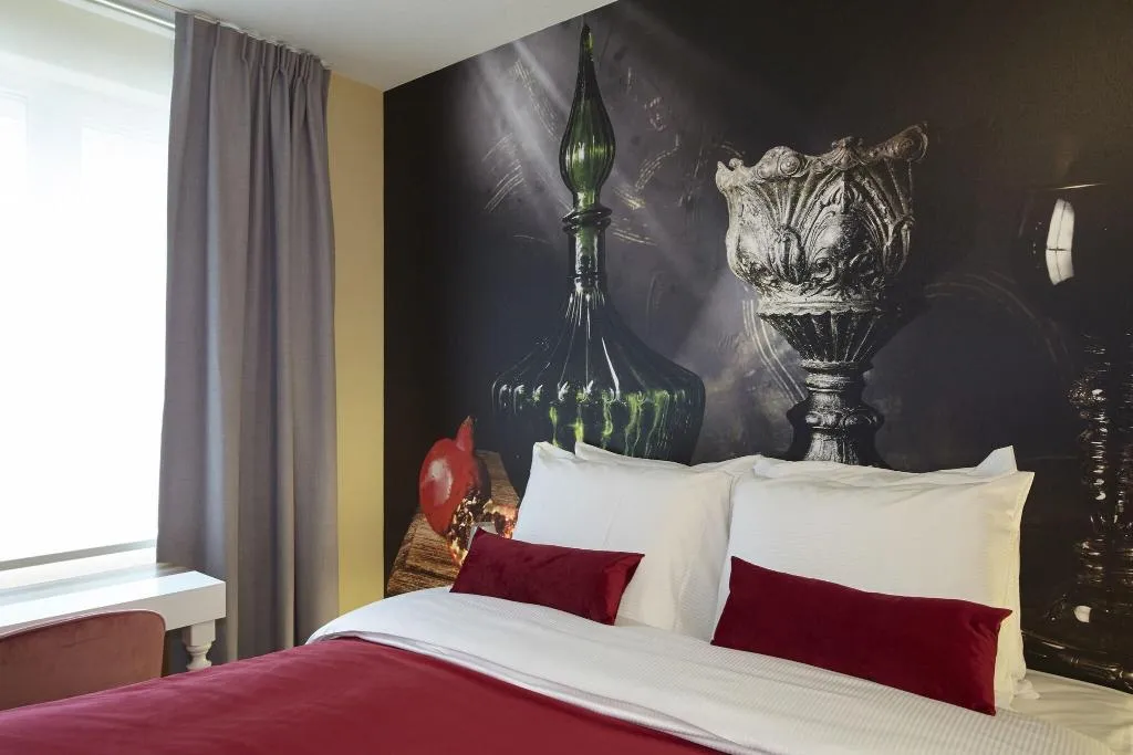 DOUBLE ONE BED Room, The Muse Amsterdam, Amsterdam