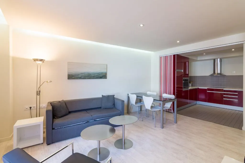 Room, The Urban Suites.Com, Barcelona