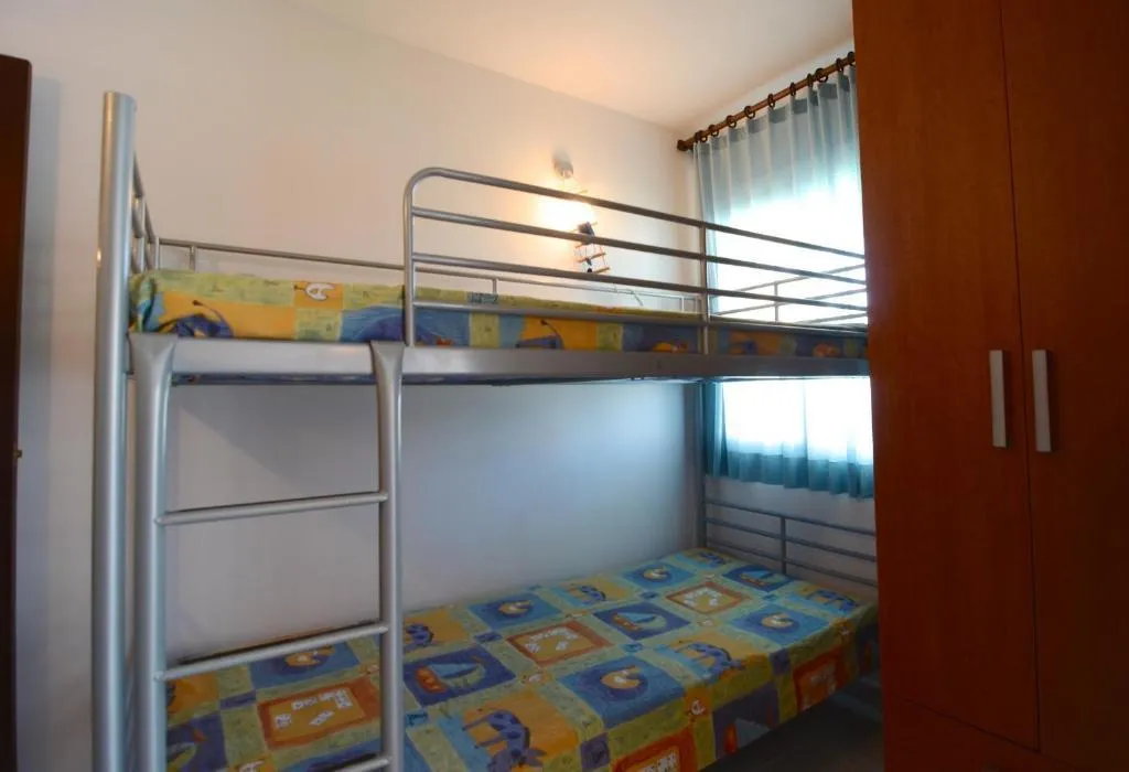 APARTMENT CAPACITY 6 TWO BEDROOMS Room, Medes Park, Costa Brava