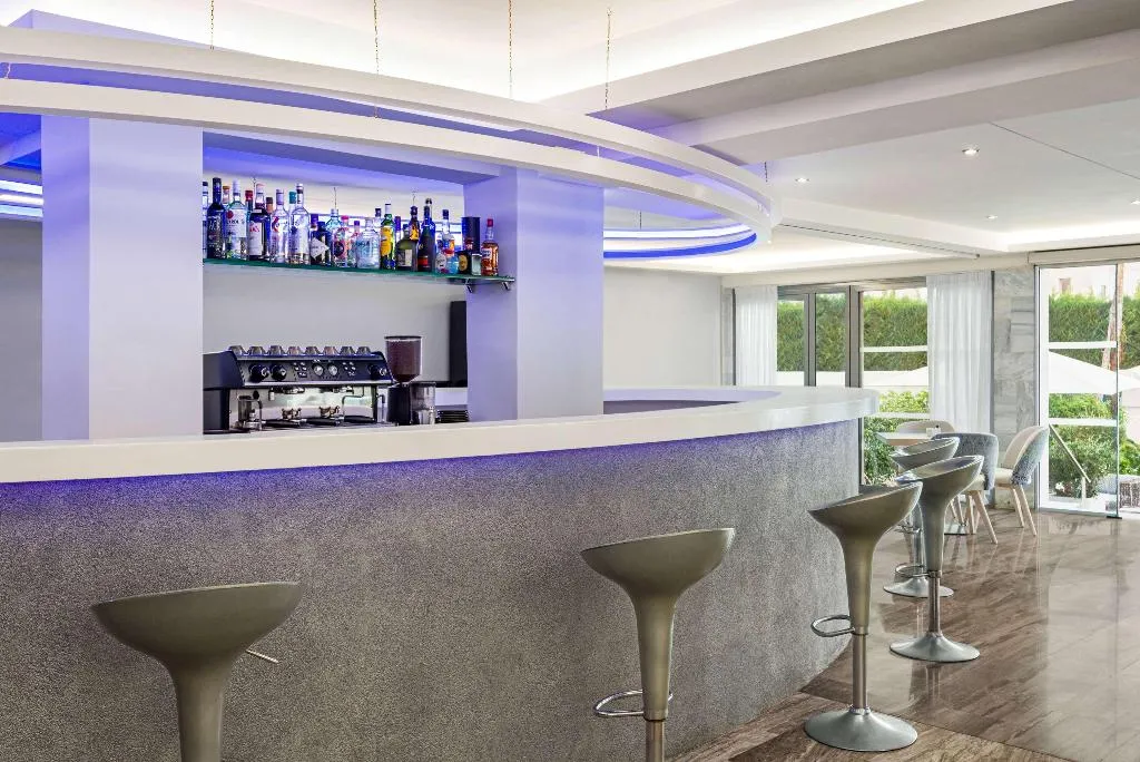 Lobby, TRYP by Wyndham Corfu Dassia, Corfu