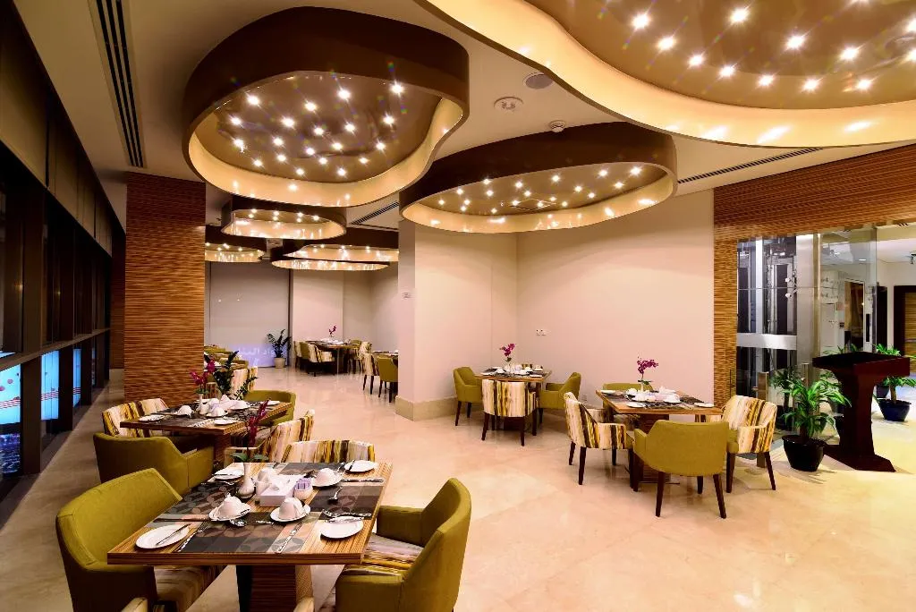 Restaurant, Best Western Plus Pearl Creek, Dubai