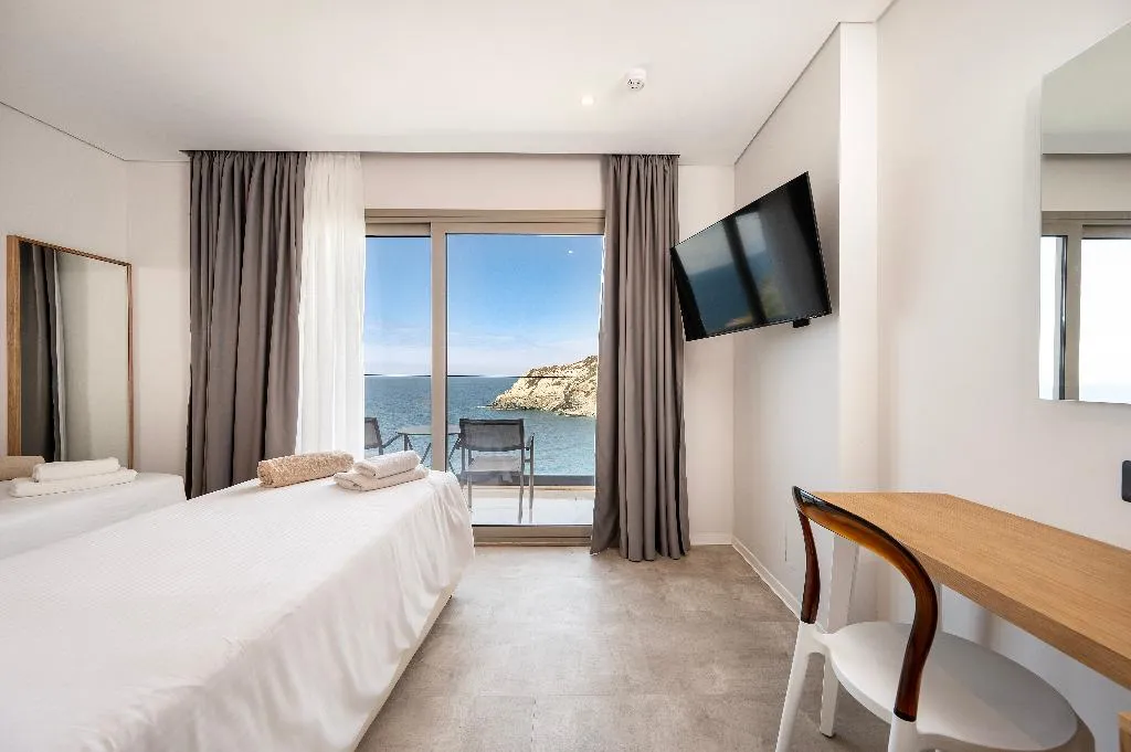 FAMILY ROOM SEA VIEW Room, Athina Palace, Crete