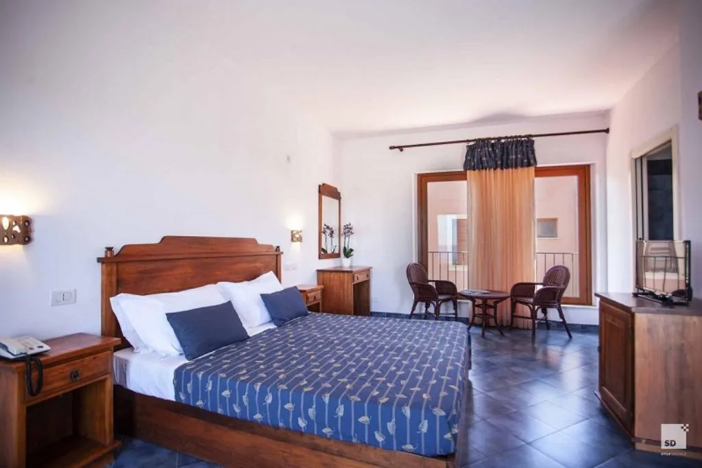TRIPLE STANDARD Room, Qalea Pantelleria, Trapani