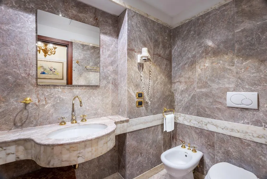 Double or Twin CLASSIC Room, Des Epoques Hotel, Rome