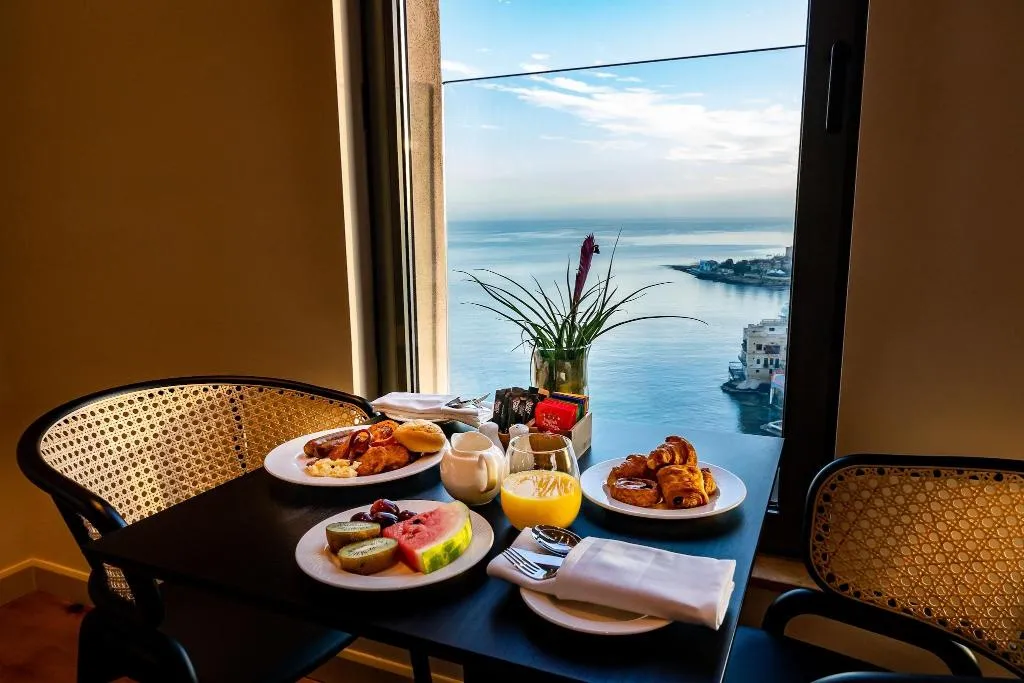 SUITE Presidential Room, Marriott Malta Hotel & Spa, Malta