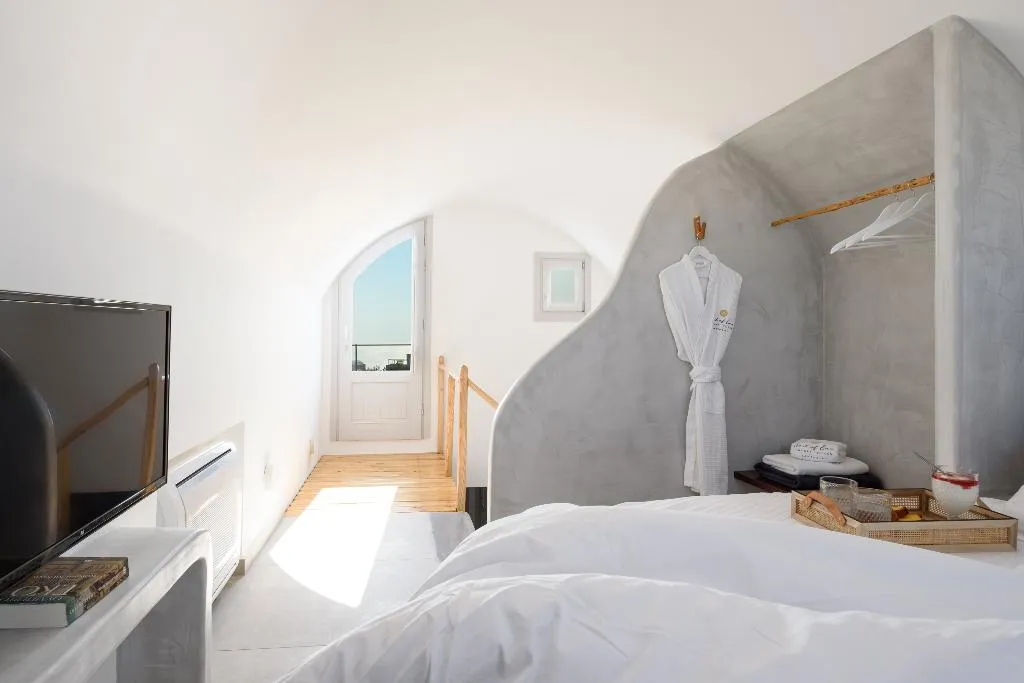 VILLA TWO BEDROOMS WITH PRIVATE POOL Room, Soil Of Sun Luxury Villas, Santorini