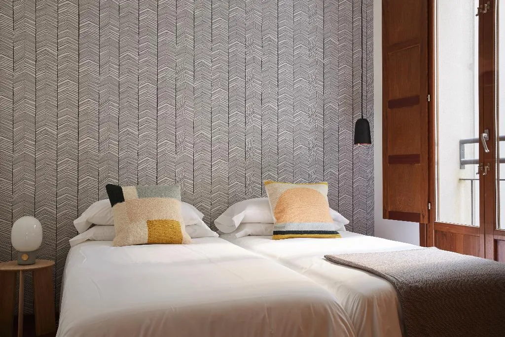 Room, 60 Balconies Recoletos Urban Stay, Madrid