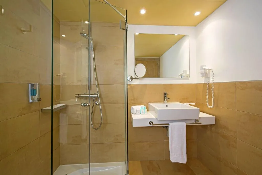 DOUBLE TWO BEDS Room, Iberostar Waves Pinos Park, Majorca