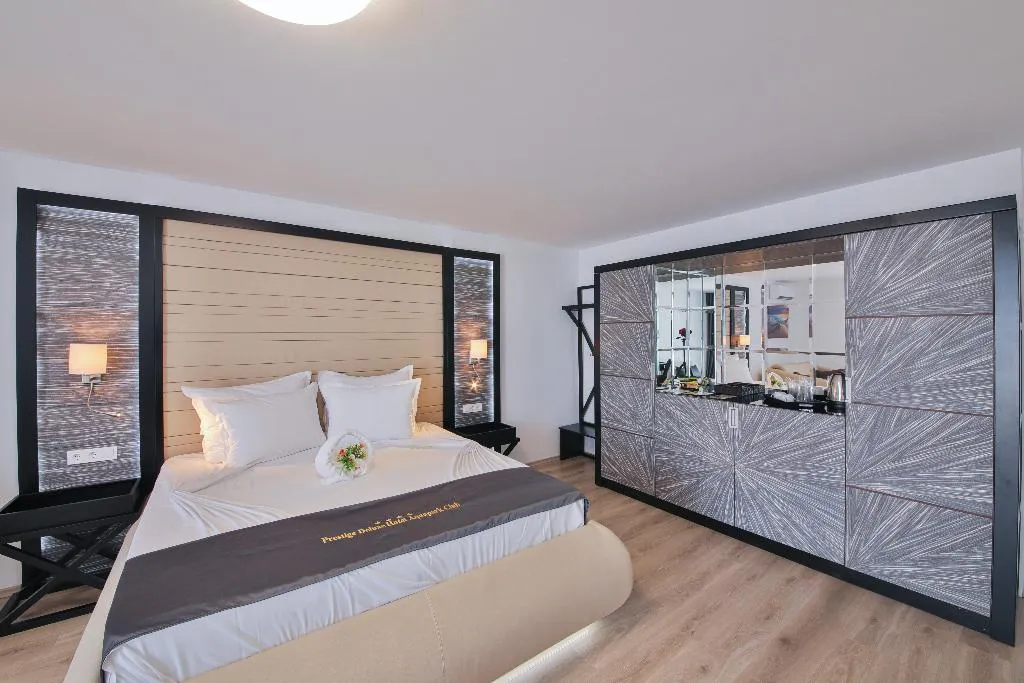 DOUBLE PREMIUM ONE BEDROOM Room, Prestige Deluxe Hotel Aquapark Club, Varna