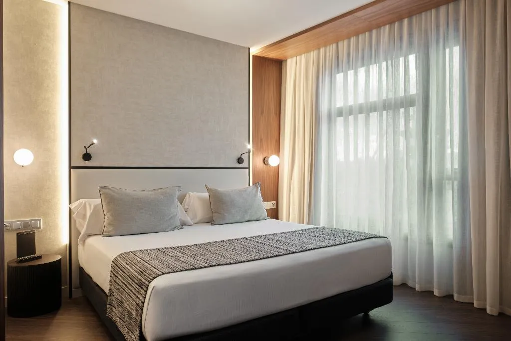 DOUBLE SINGLE USE WITH VIEWS Room, Catalonia Barcelona Plaza, Barcelona