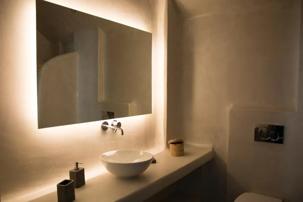 SUITE WITH PRIVATE POOL Room, Amphitrite Suites Santorini, Santorini