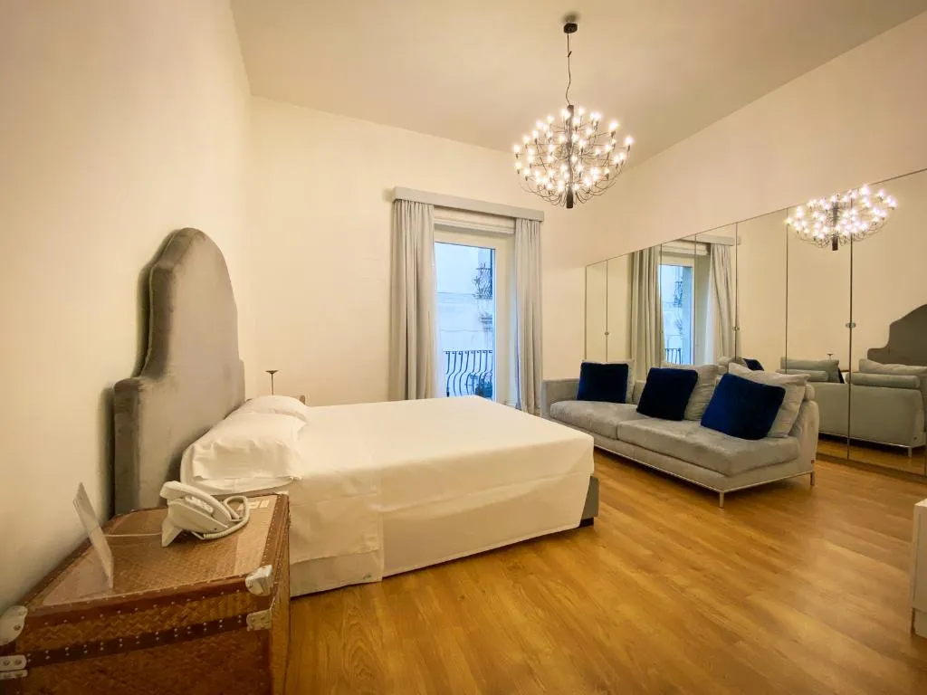 SUITE WITH BALCONY Room, La Dépendance Hotel, Catania