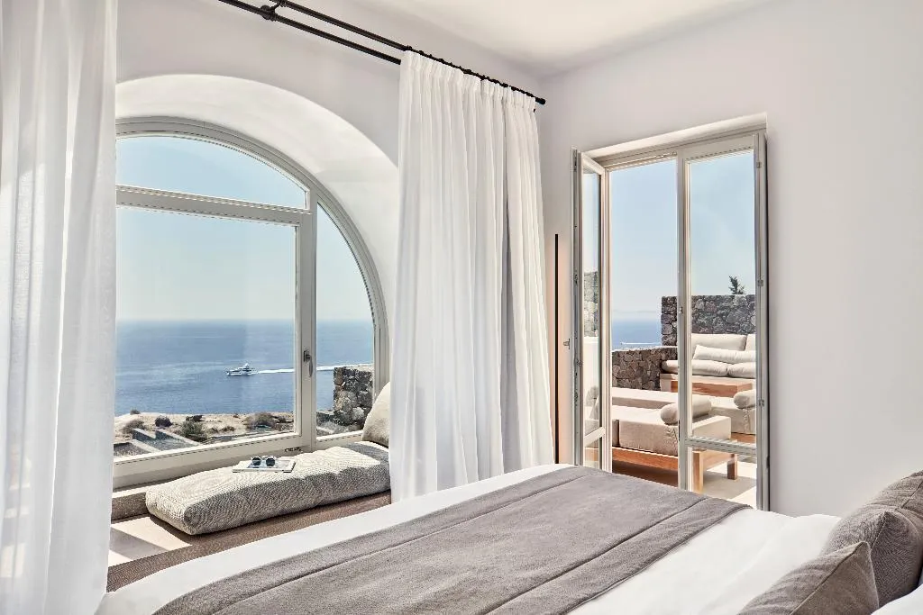 SUITE HONEYMOON Room, Canaves  Epitome, Santorini