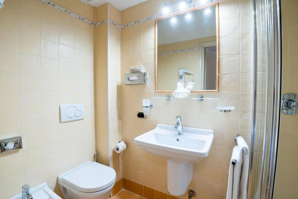 APARTMENT STANDARD Room, Albergo Centrale, Milan