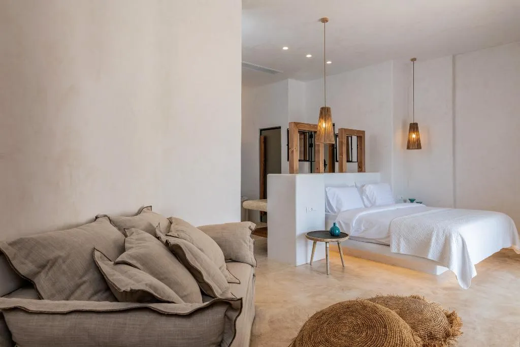 SUITE WITH PRIVATE POOL Room, Panormos Village Seaside Resort, Mykonos