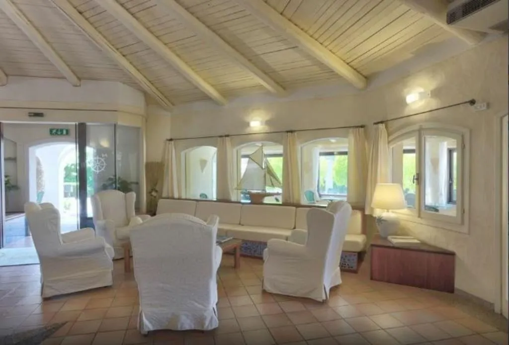 Lobby, Nibaru, Olbia
