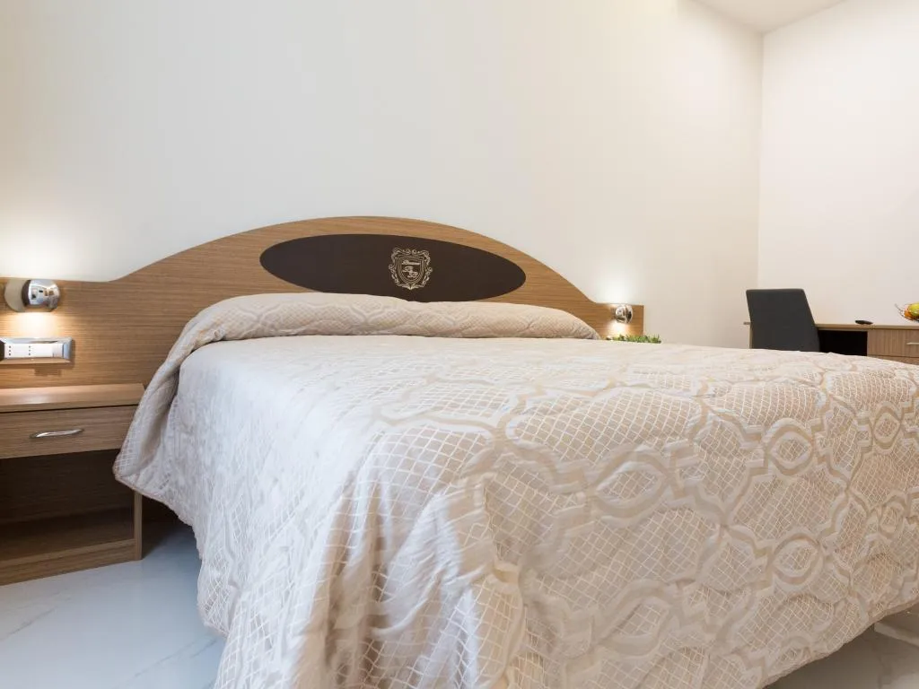 DOUBLE STANDARD Room, Buono BB, Naples