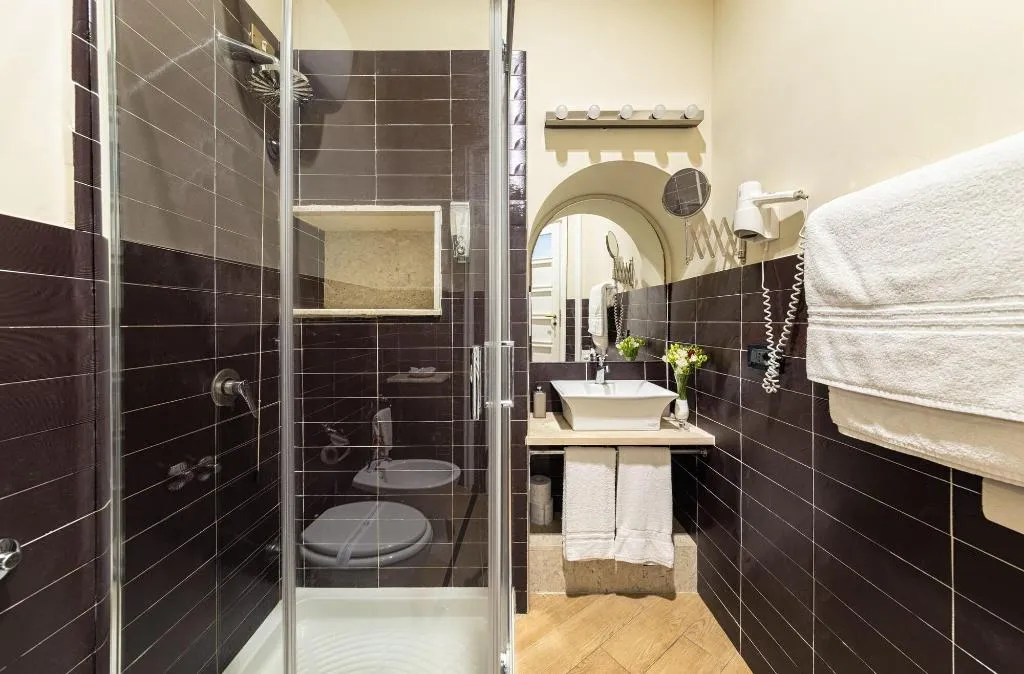Room, B&B Il Ventre di Napoli, Naples