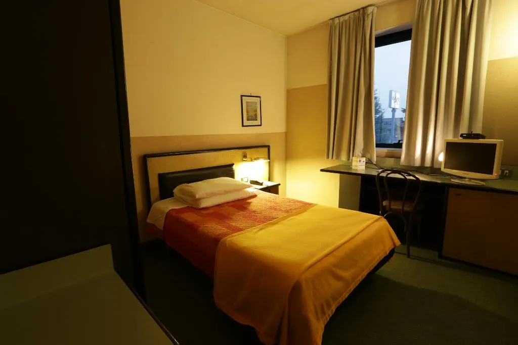 SINGLE STANDARD Room, Art & Hotel Treviolo, Milan