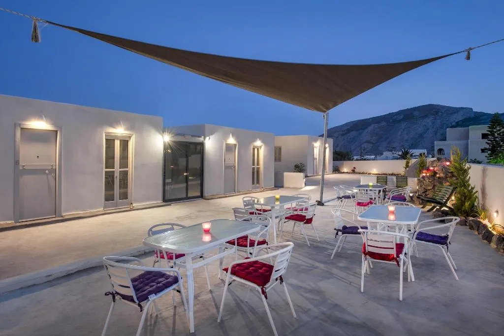 Bar, Sun Springs, Santorini