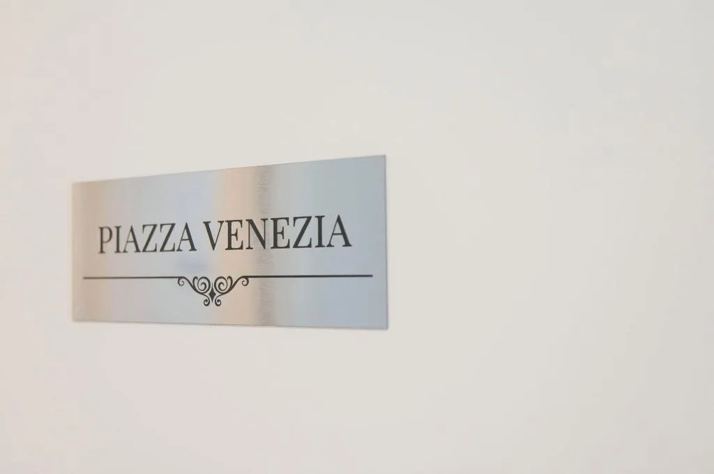 Room, Imperium Suite Trevi, Rome