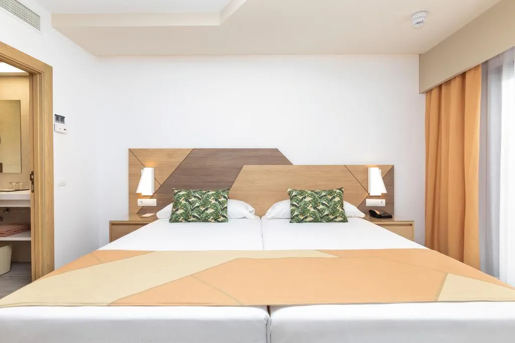 FAMILY ROOM ONE BED Room, Hotel Riu Buenavista - All Inclusive, Tenerife