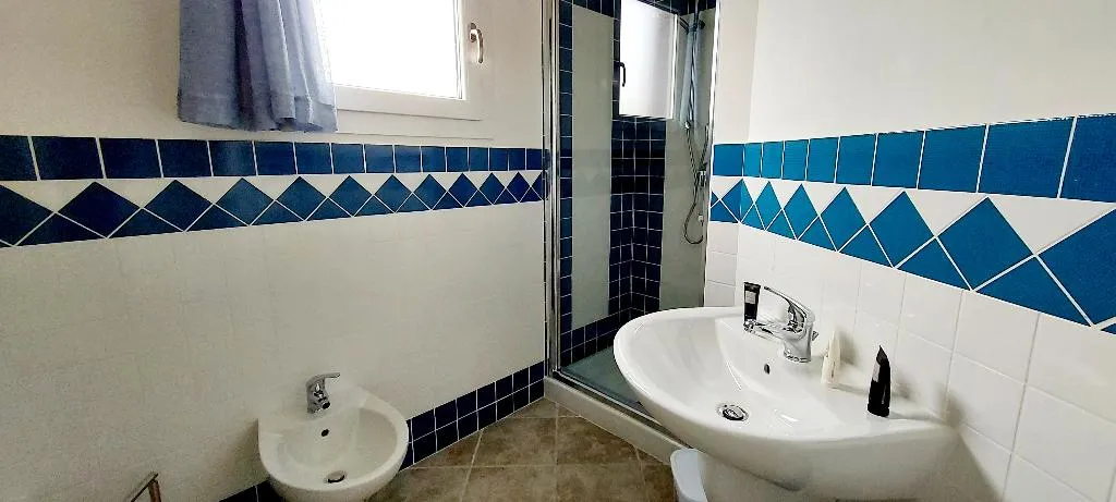APARTMENT STANDARD Room, Appartamenti Castelsardo E Lu Bagnu, Cagliari