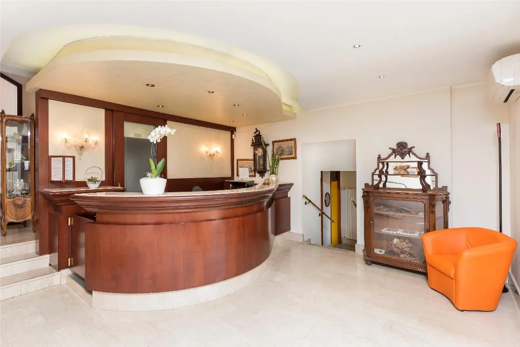 Lobby, Hotel San Pancrazio, Milan