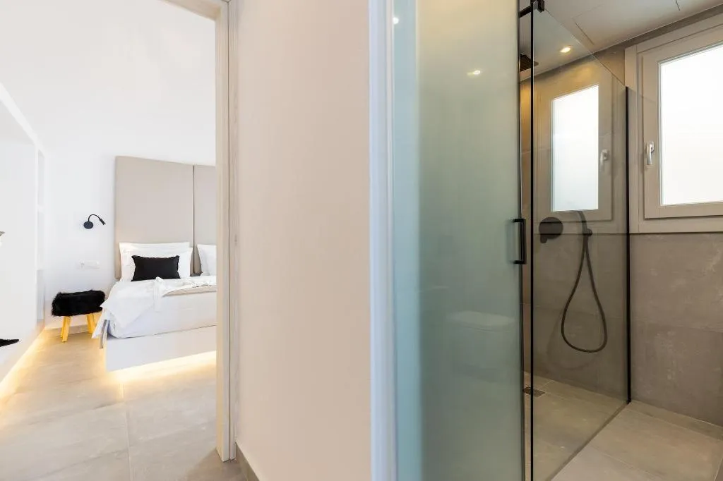 Room, Serapias Suites, Santorini