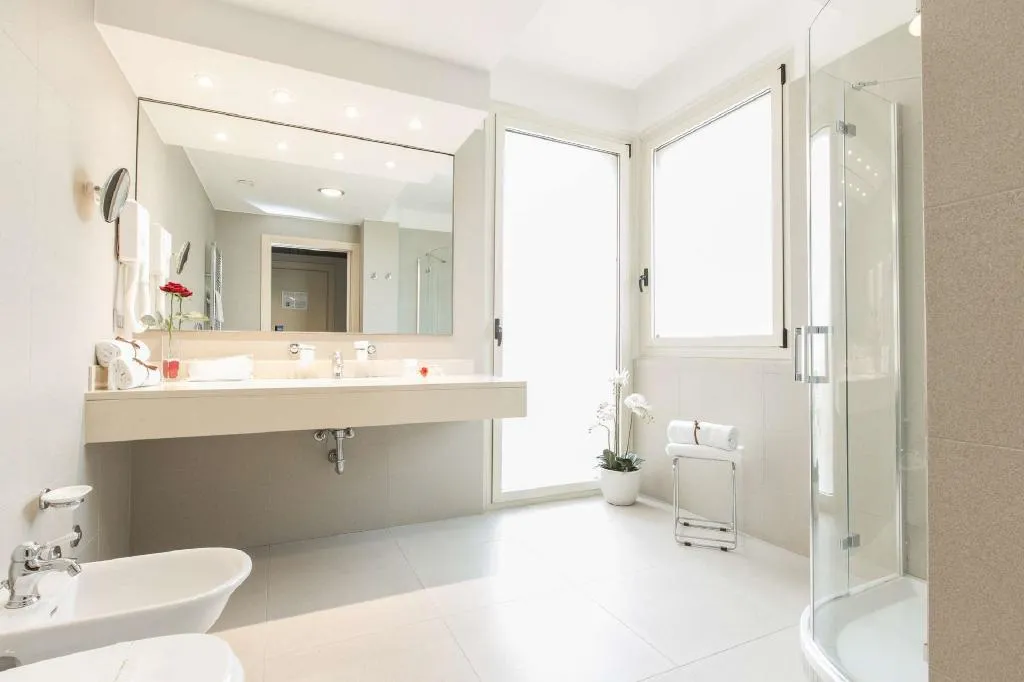 DOUBLE DELUXE Room, Just Hotel Lomazzo Fiera, Milan
