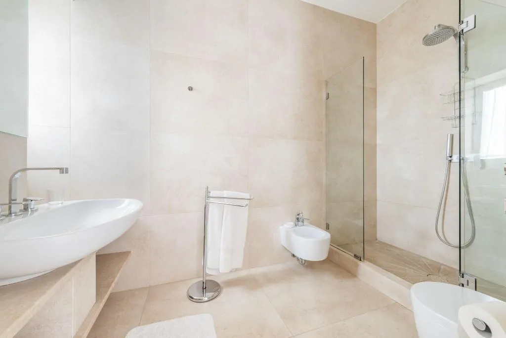 DOUBLE QUEEN SIZE BED Room, Villa Magia, Naples