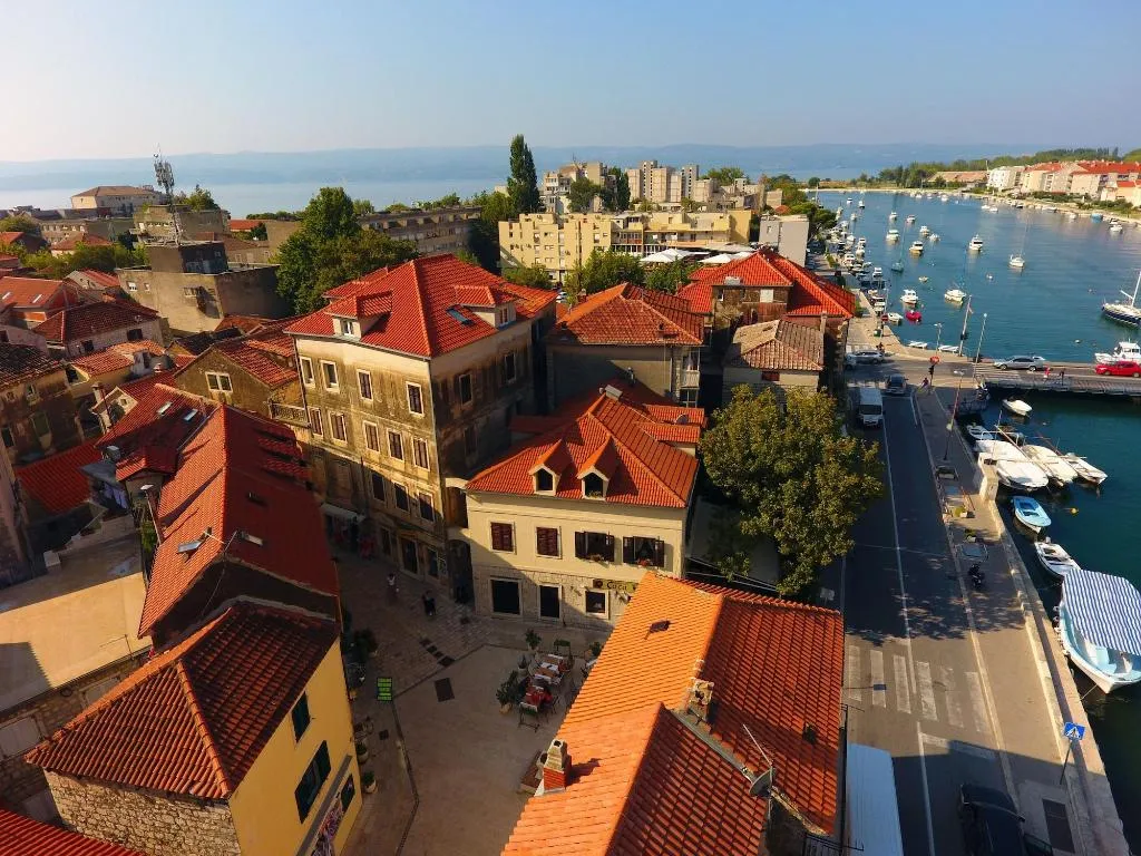 General view, Inn By The River, Split