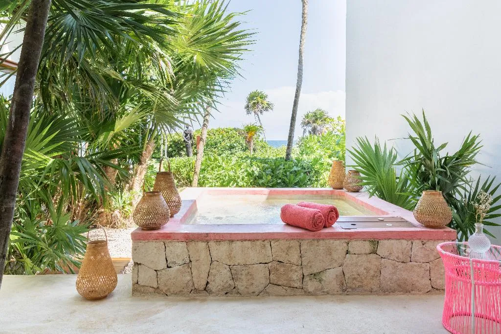 Room ONE BEDROOM WITH AIR CONDITIONING Room, Mi Amor by La Zebra, an SLH Hotel, Cancun Area