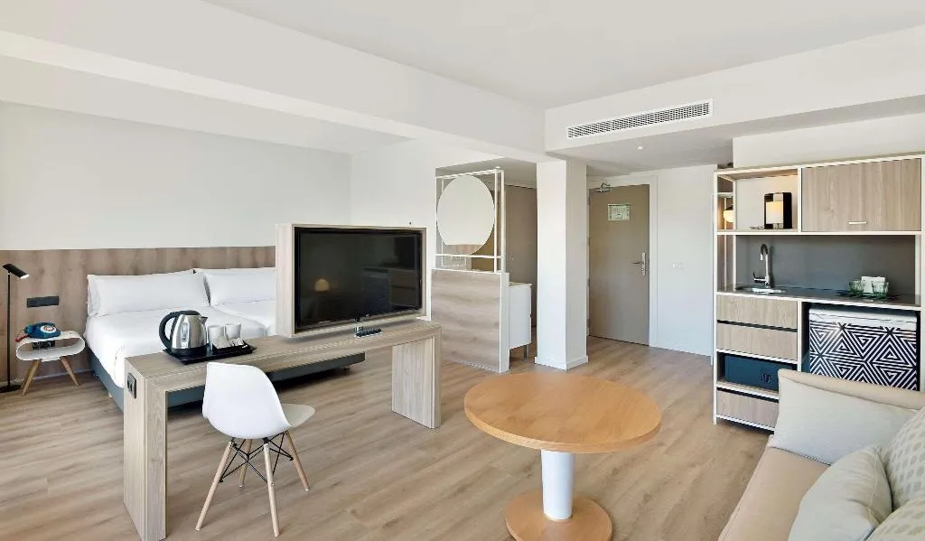 SUITE STANDARD Room, Innside by Melia Alcudia, Majorca