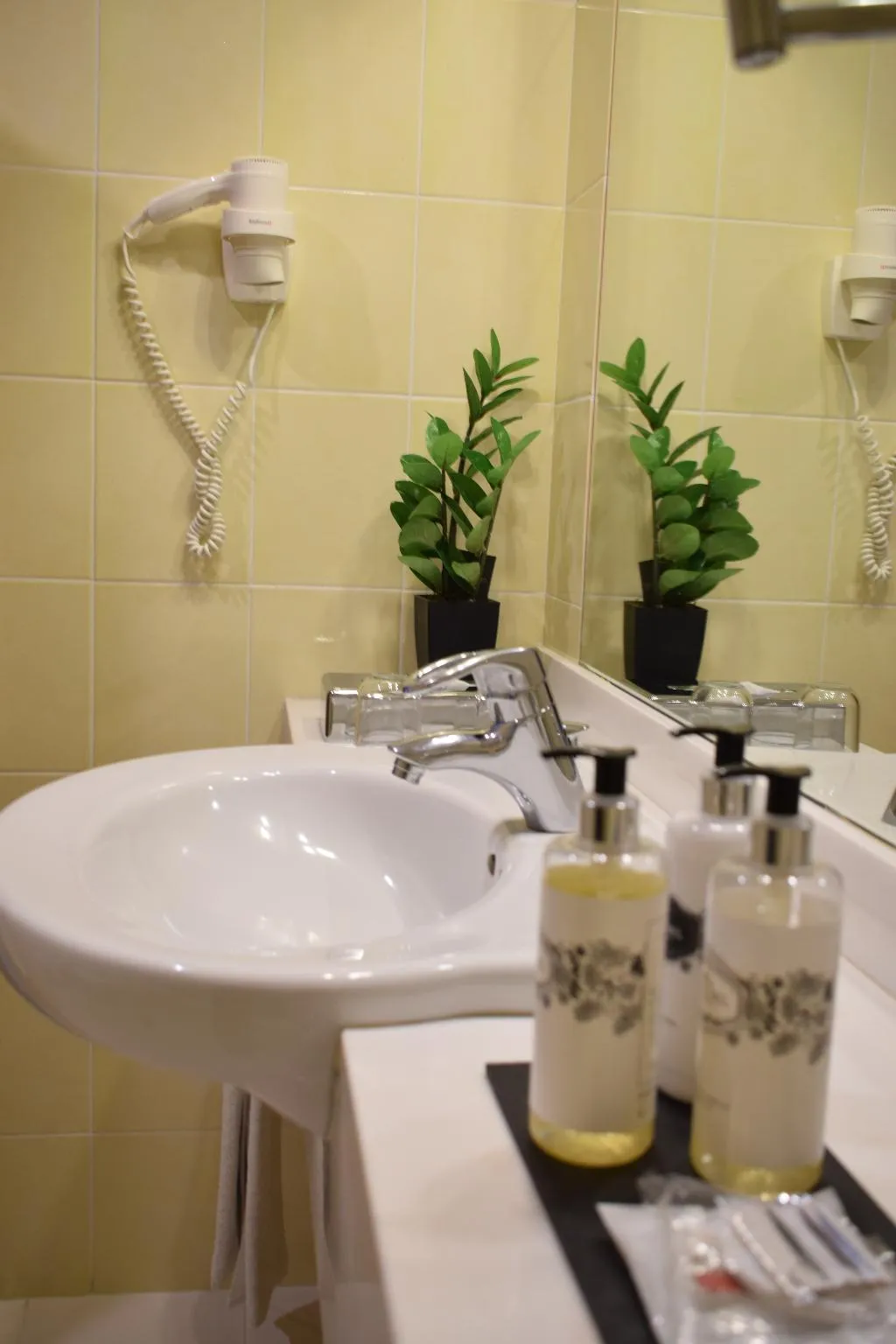 Double or Twin SUPERIOR SEA VIEW Room, Madeira Regency Cliff, Madeira