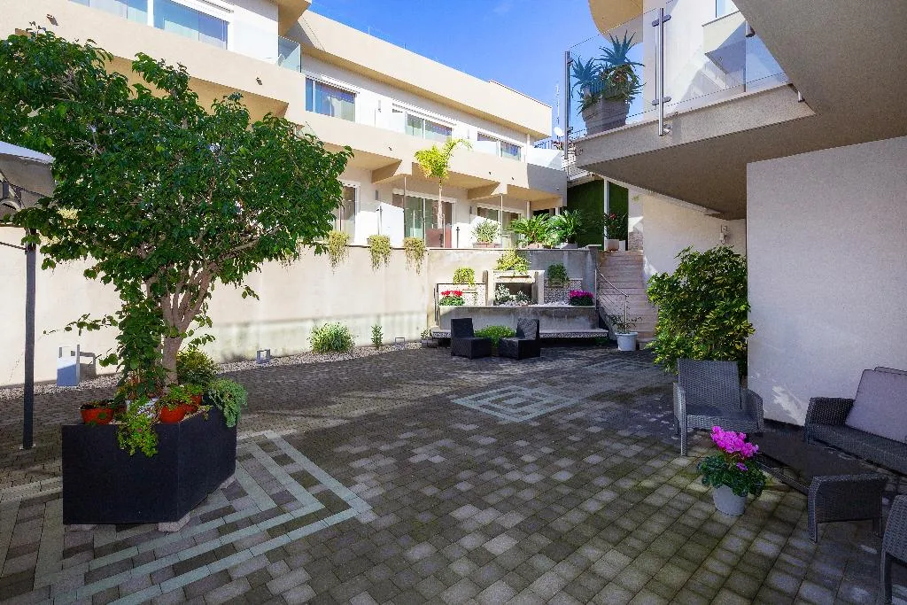 General view, Zeus Residence Hotel - ApartHotel, Catania