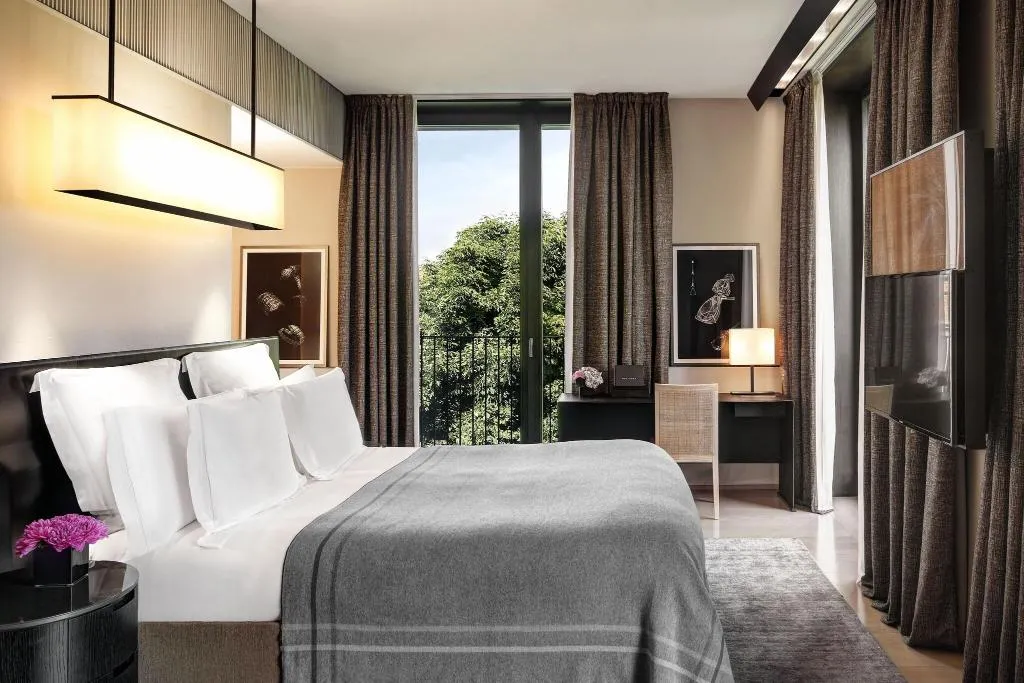 Room, Bulgari Milan, Milan
