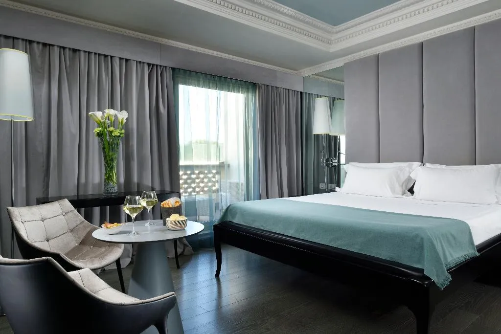 JUNIOR SUITE STANDARD Room, Leon's Place Hotel, Rome