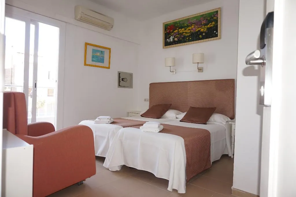 TRIPLE STANDARD Room, Hermes, Costa Brava